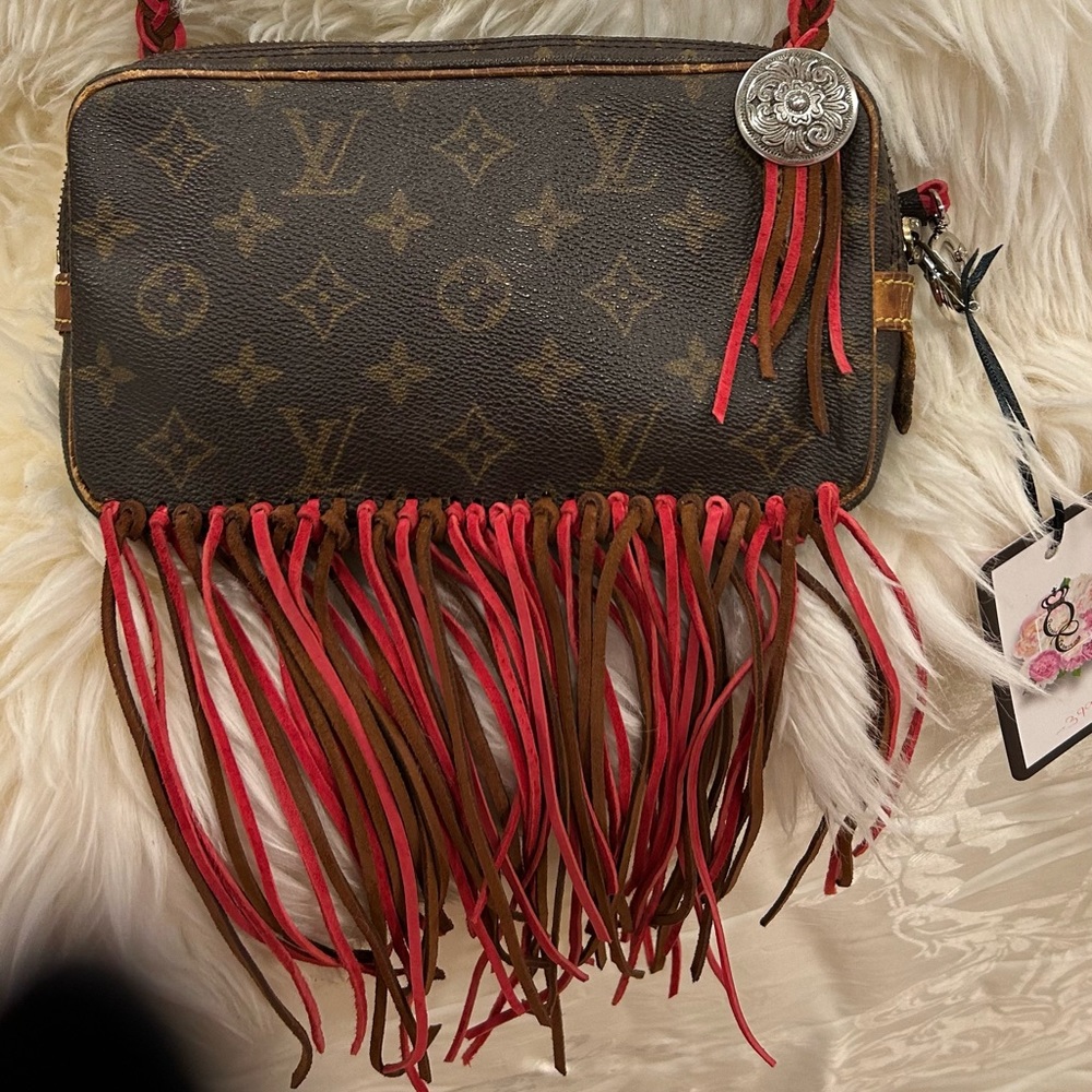 Louis Vuitton Vintage Boho Bags Crossbody Bag with Fringe